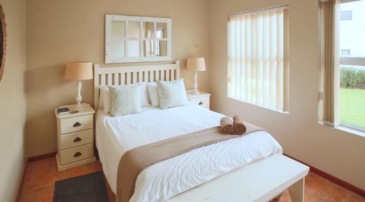 Fairway 2, Langebaan, 6-sleeper