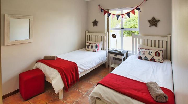 Fairway 2, Langebaan, 6-sleeper