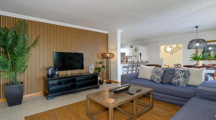 Eagle Road Holiday Home