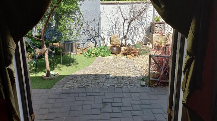 Crossley Vintage Cottage