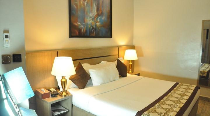 Moz 1 Executive Guest House