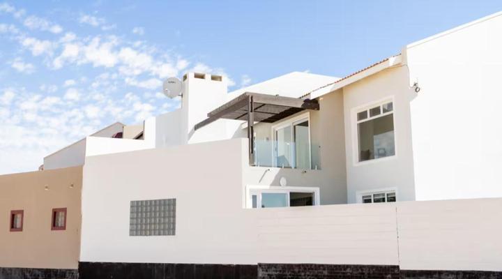 175 A on Uniab Close