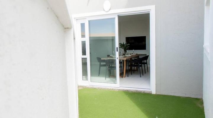 175 A on Uniab Close