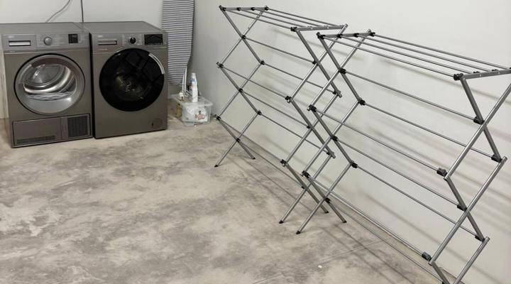 175 A on Uniab Close