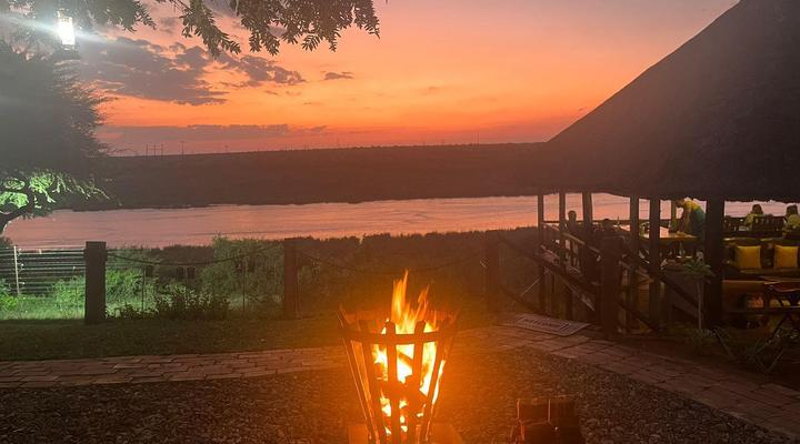 Crocodile Bridge Safari Lodge