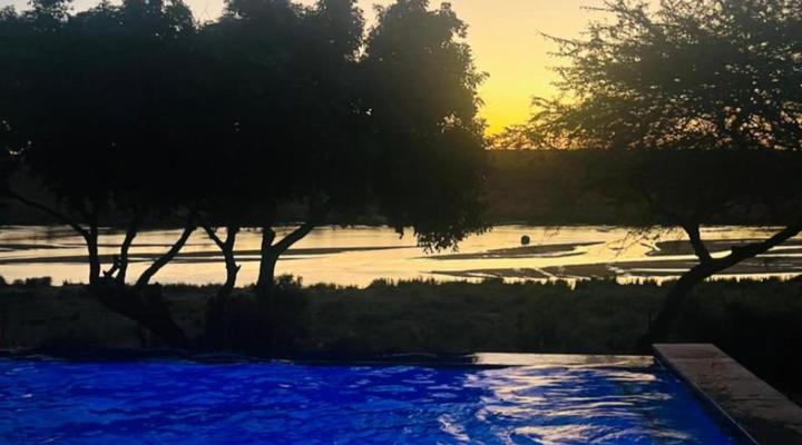 Crocodile Bridge Safari Lodge