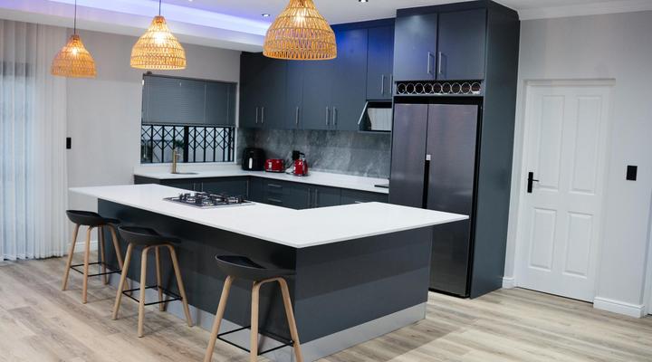 Bokwe Guesthouse - Gordons Bay