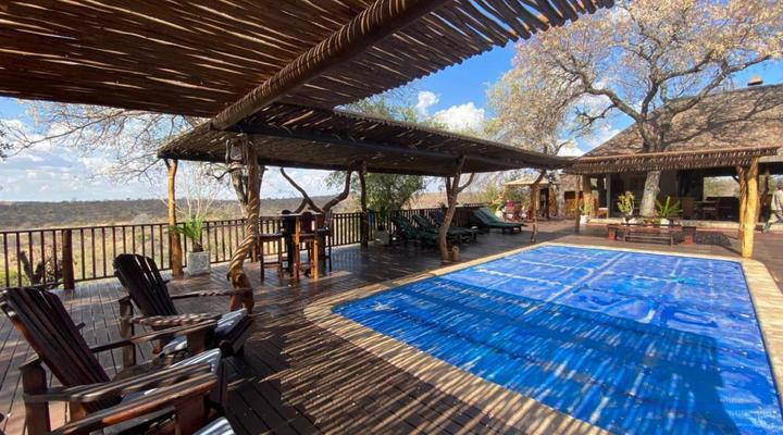 Mazuri Shamba Lodge