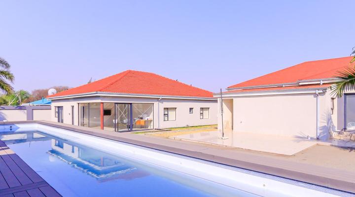 SkyLight Guest Lodge