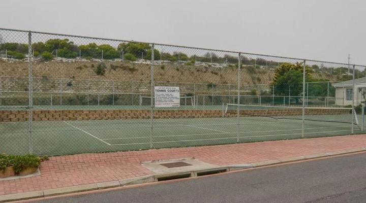 Big Bay Beach Club 208