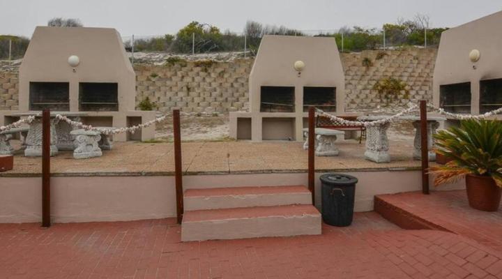 Big Bay Beach Club 208