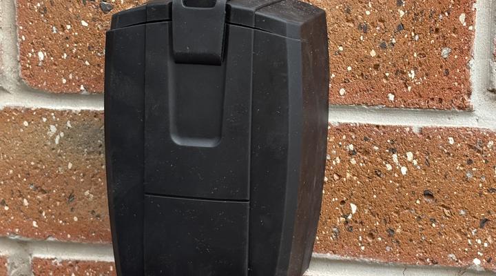 175 A on Uniab Close