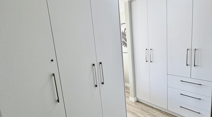 175 A on Uniab Close