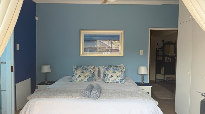 Aqua View Riverside Guest House