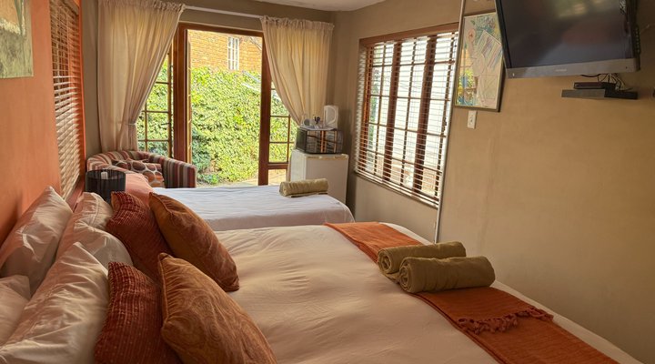 Aqua View Riverside Guest House