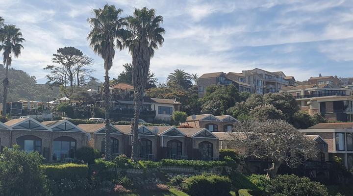 Dutton's Cove Guesthouse