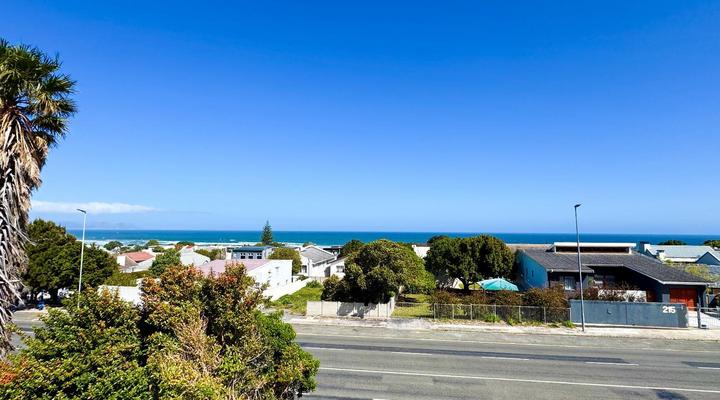 Peach On Beach Boutique Apartments