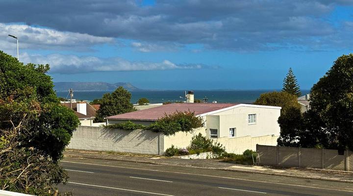 Peach On Beach Boutique Apartments