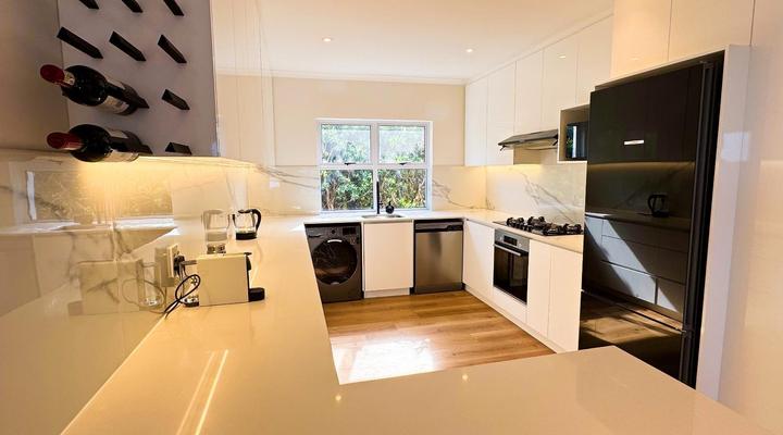 Peach On Beach Boutique Apartments