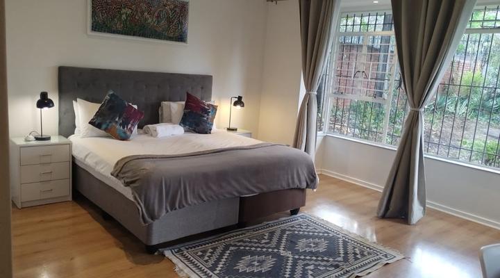 Paulshof Guesthouse - Kingsway Bed and Breakfast