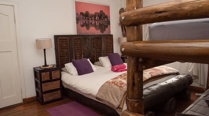 1322 Backpackers International