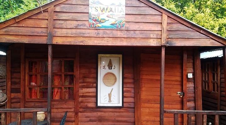 1322 Backpackers International