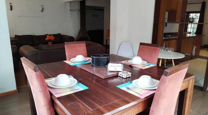 Paulshof Guesthouse - 15 Hluhluwe Road paulshof