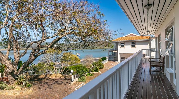 Phoenix Lodge and Waterside Accommodation