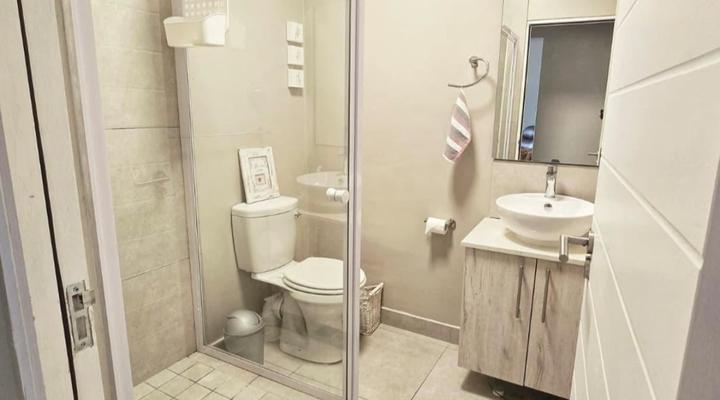 Nivica16 - Joh Olafsson Road