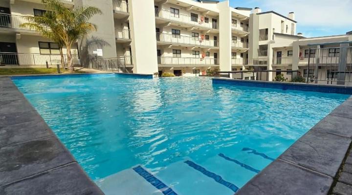 Nivica16 - Joh Olafsson Road