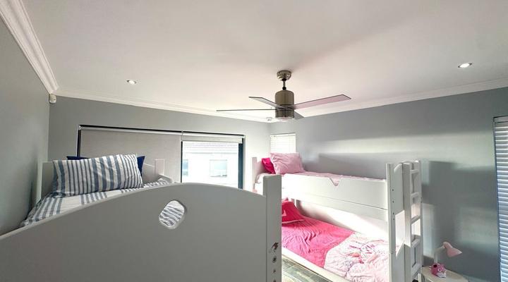 Lesvos @15 - Lesvos Road