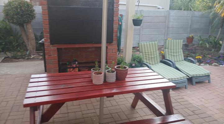 Cedar Lodge Guest House