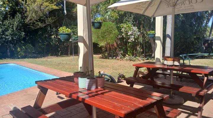 Cedar Lodge Guest House