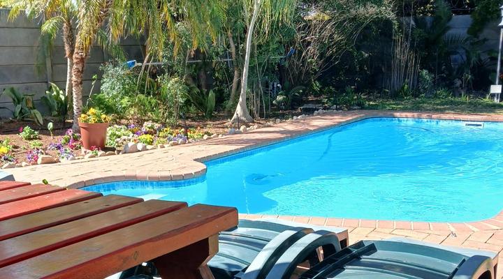 Cedar Lodge Guest House