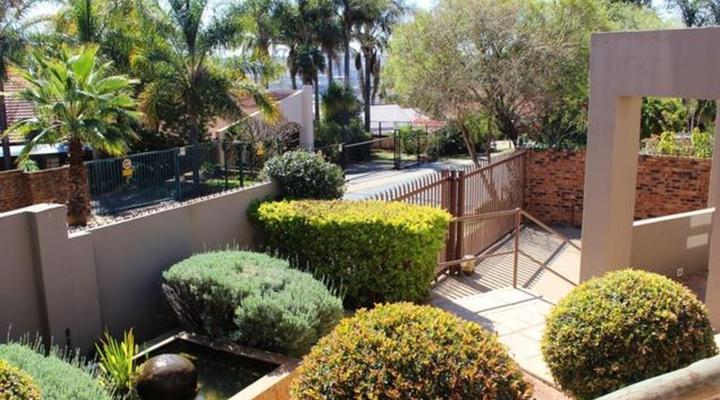 PhysEQFiT Guesthouse & Spa