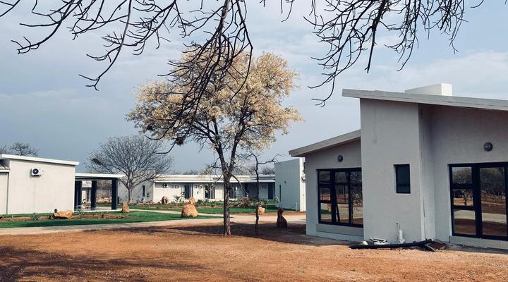 Alldays Country Lodge