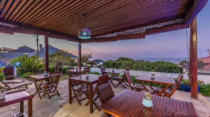 Aquamarine Guest House