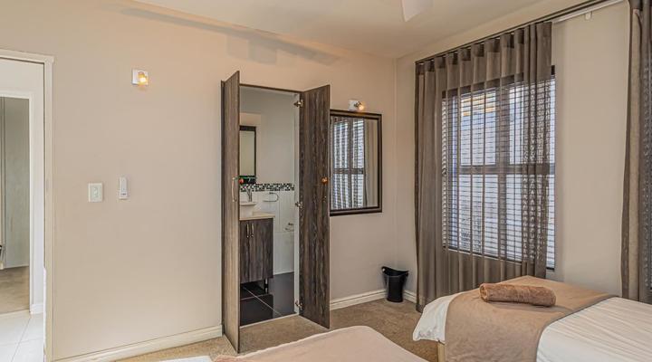 Seasons of Serenity, Langebaan, 8-sleeper