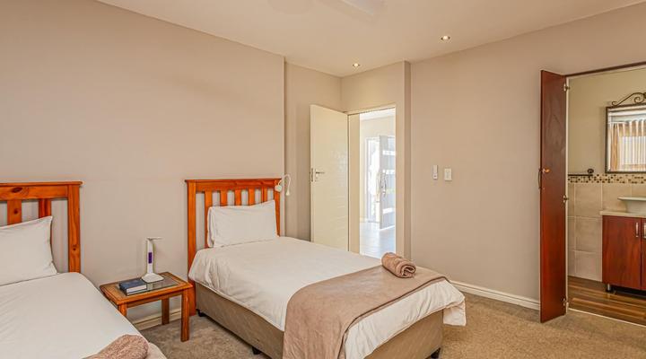 Seasons of Serenity, Langebaan, 8-sleeper