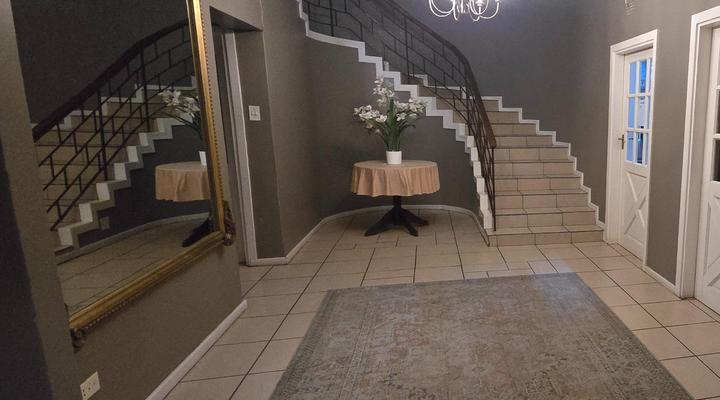 Crayfish Creek Guest House