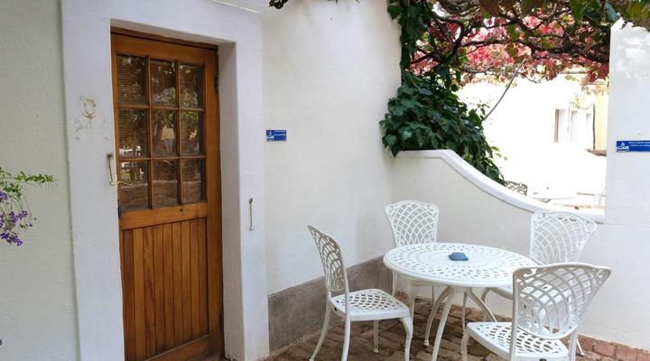 The Hudson Guest House & Suites