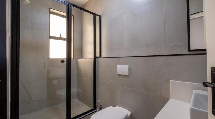 Inn & Out Plus Rosebank