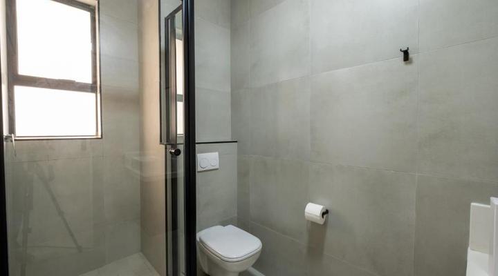 Inn & Out Plus Rosebank