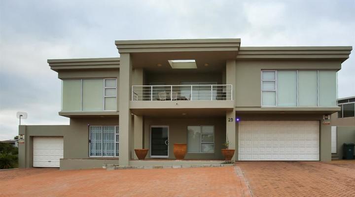 Dei Gratia, Langebaan, 8 sleeper