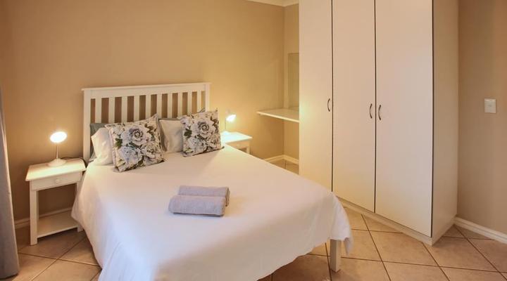 Dei Gratia, Langebaan, 8 sleeper