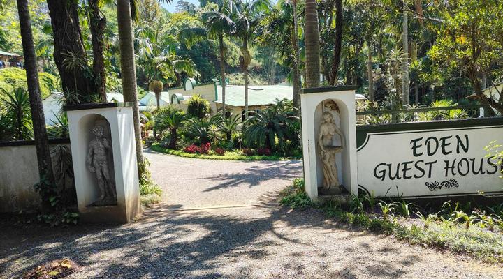 Garden of Eden Cottages & Guest House