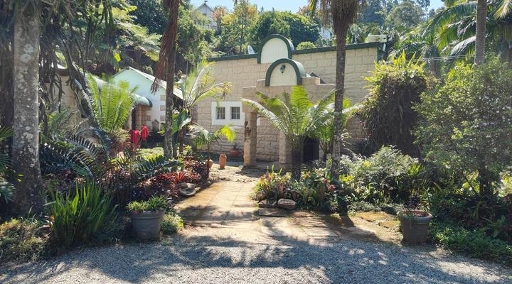 Garden of Eden Cottages & Guest House