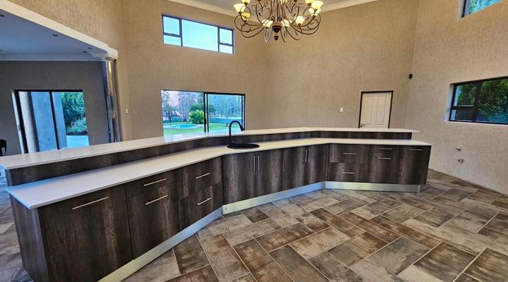 Freeman Manor - Peninsula