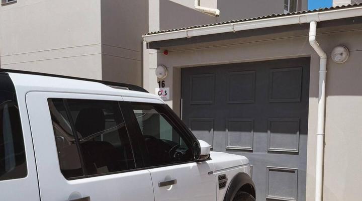 Skye's Beach Cottage