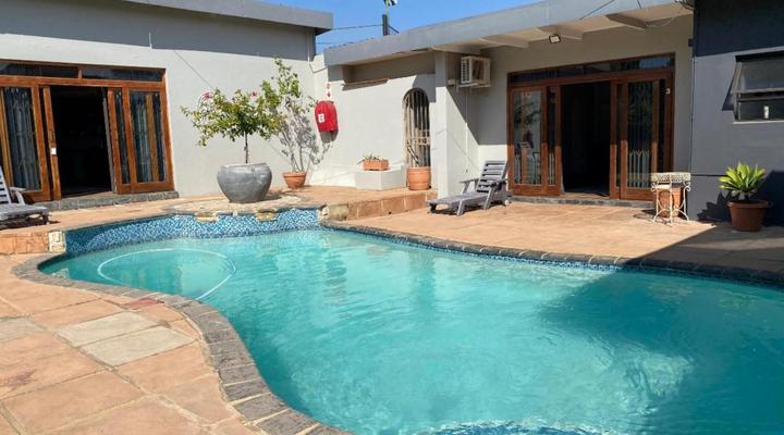 Waterkloof Glen Guest House